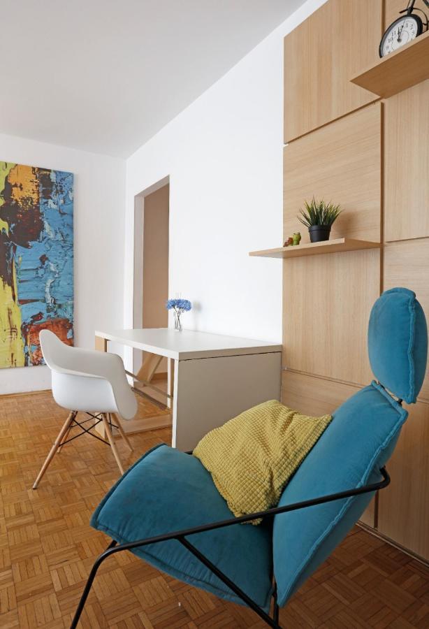 Lovely 2 Bedroom Apartment Near Old Town Bucareste Exterior foto