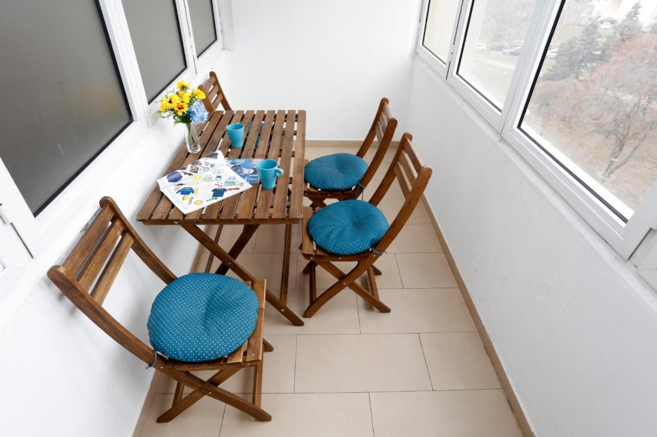 Lovely 2 Bedroom Apartment Near Old Town Bucareste Exterior foto